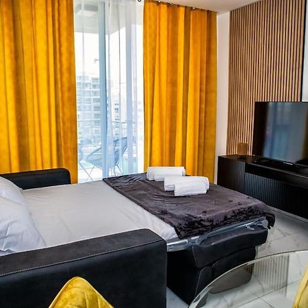 Stylish Seafront Spinola Apartment St. Julian's Exterior foto