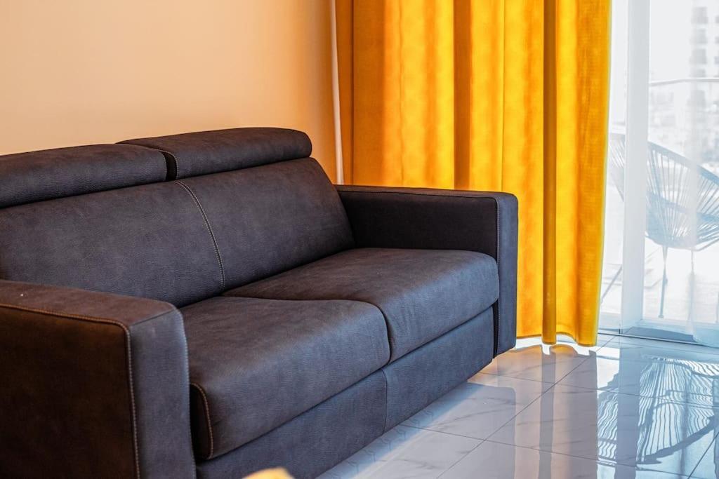 Stylish Seafront Spinola Apartment St. Julian's Exterior foto