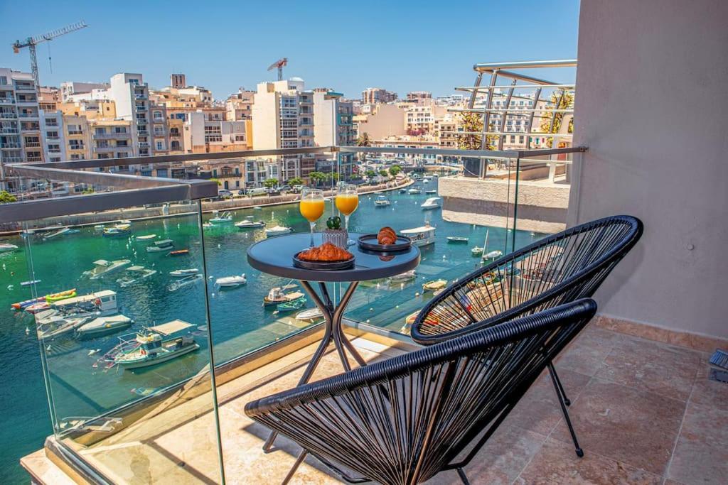 Stylish Seafront Spinola Apartment St. Julian's Exterior foto