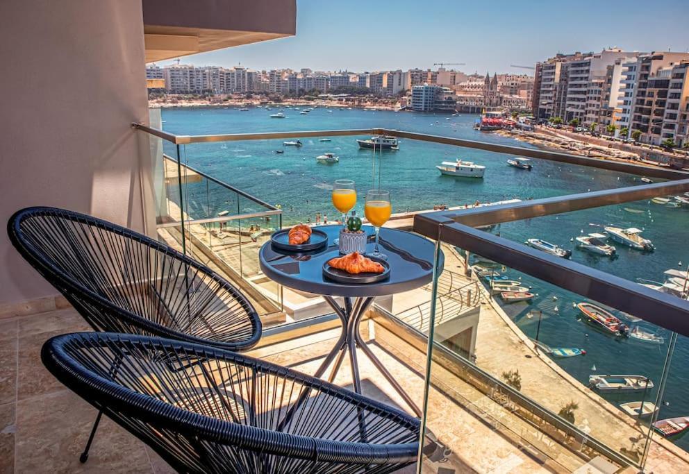 Stylish Seafront Spinola Apartment St. Julian's Exterior foto