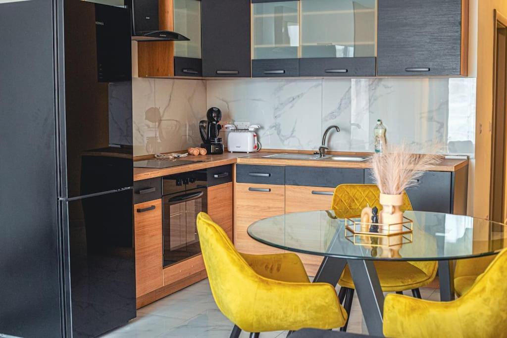 Stylish Seafront Spinola Apartment St. Julian's Exterior foto