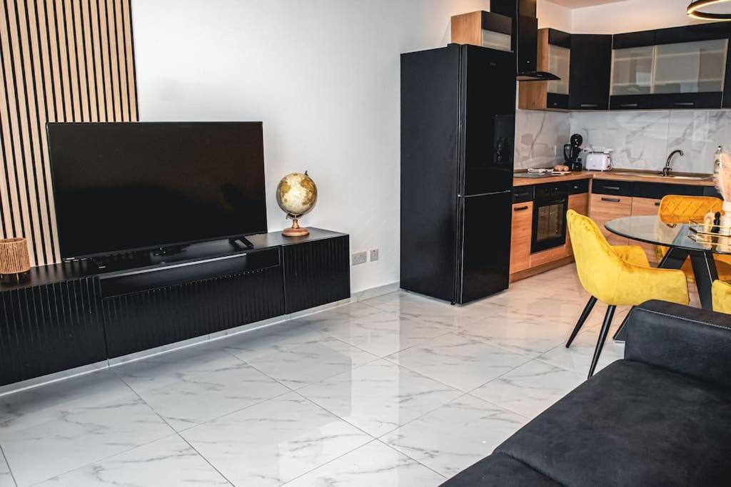 Stylish Seafront Spinola Apartment St. Julian's Exterior foto